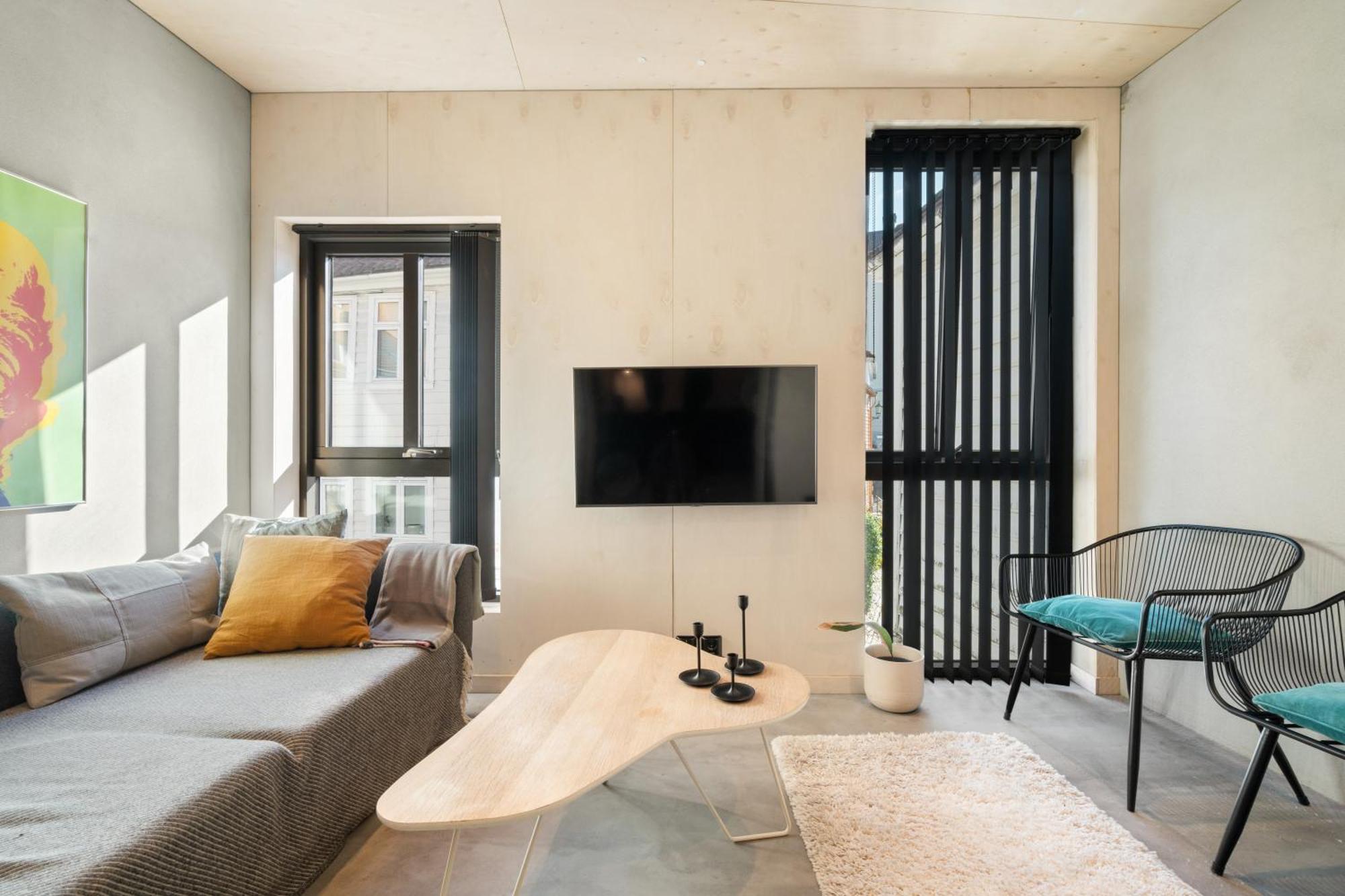 The Double Date I Architectural Gem * Bergen